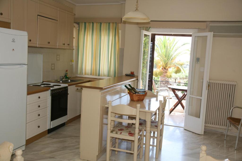 Bella Vista Studios And Apartments Lixouri Room photo